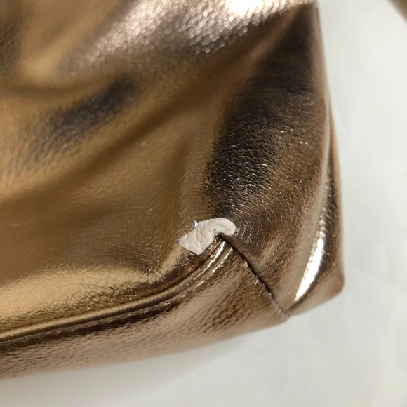 Metallic Gold Handbag / Shoulder Bag w/ Removable Straps - Picture 4 of 4